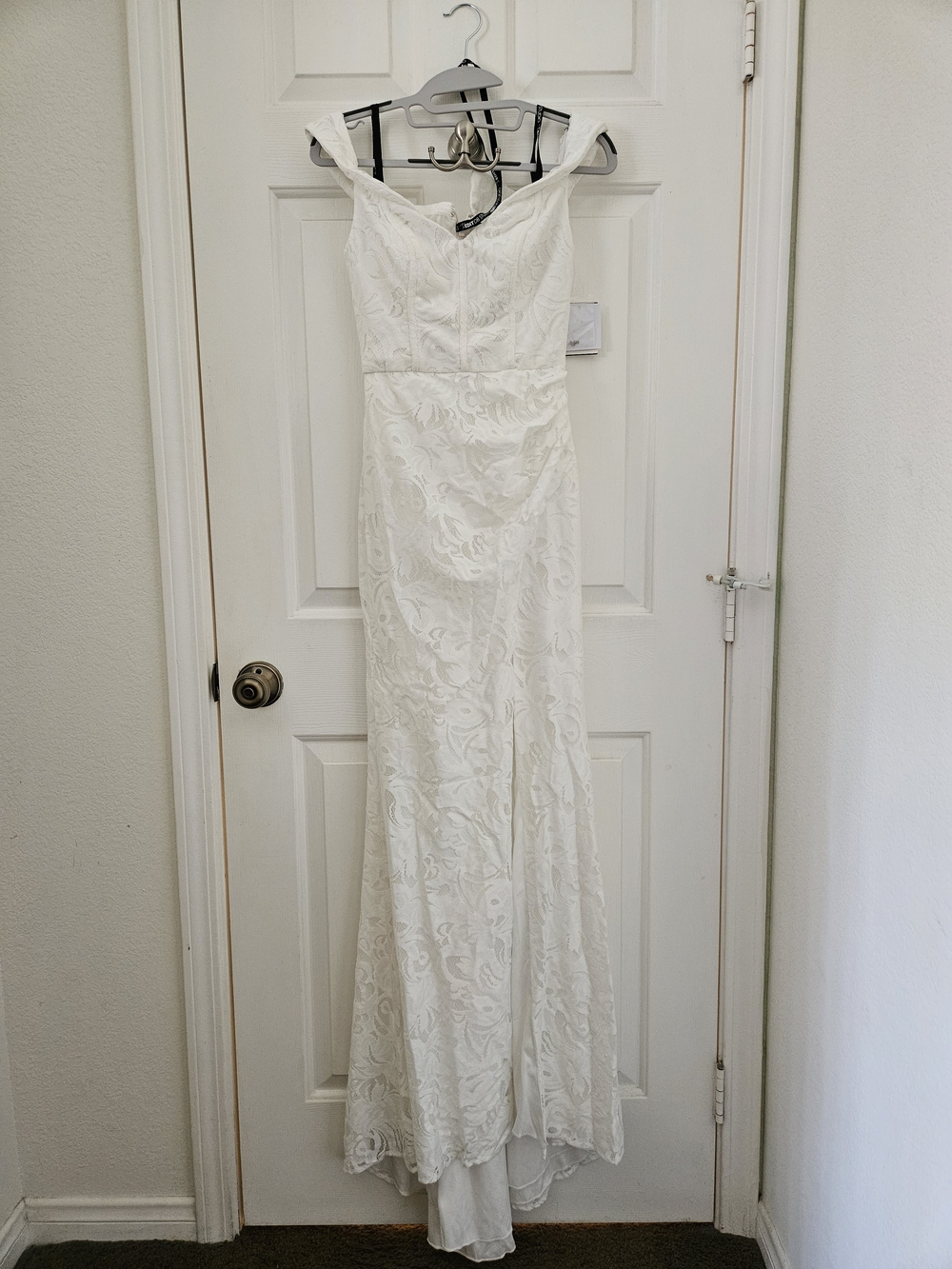 David's Bridal Off-Shoulder Wedding Dress XS